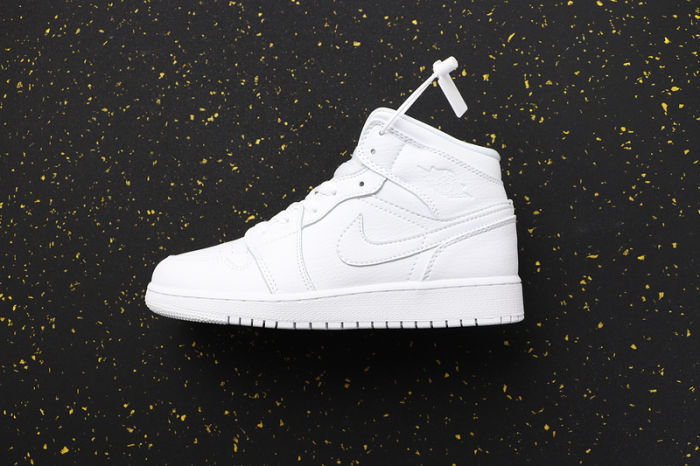 AJ 1 Mid Retro Classics Shoes 554724-129