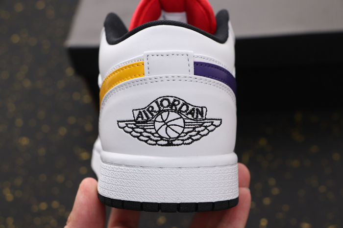 AJ 1 Low Retro Classics Shoes CW7009-100