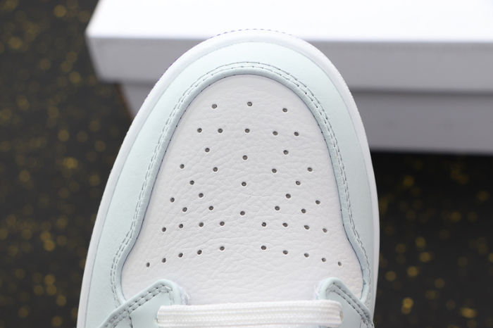 AJ 1 Mid Retro Classics Shoes CW5853-100