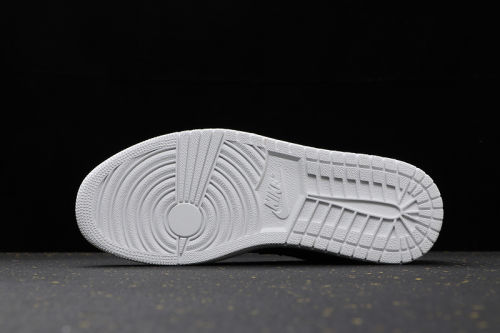 AJ 1 Low Retro Classics Shoes CK0687-001