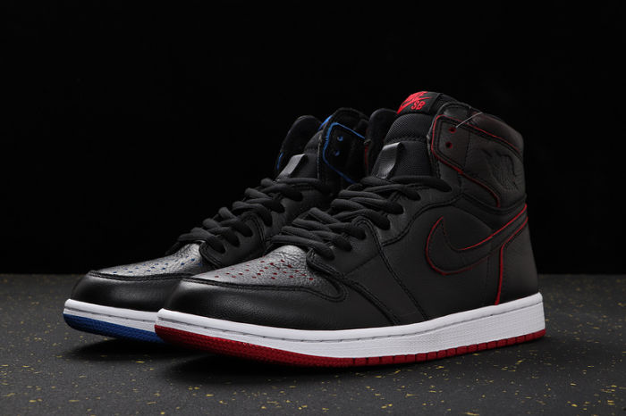 AJ 1 Mid Retro Classics Shoes 653532-002