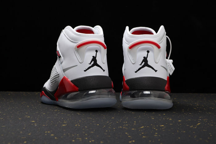 AJ270 Retro Classics Shoes CD7070-100