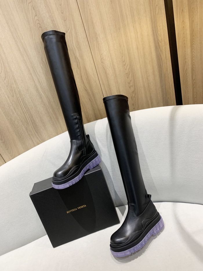 The latest in autumn and winter of 2020-BV stretch boots 2458 net celebrity the same style This year's hot style, full of design sense, these boots have super thin legs, do not want to take off at all, with trousers, shorts, skirts are OK. When quality and beauty go hand in hand, who can resist this damn charm! The foot feels super comfortable, ▫Shoe upper: imported cowhide ▪ Inside: In sheepskin