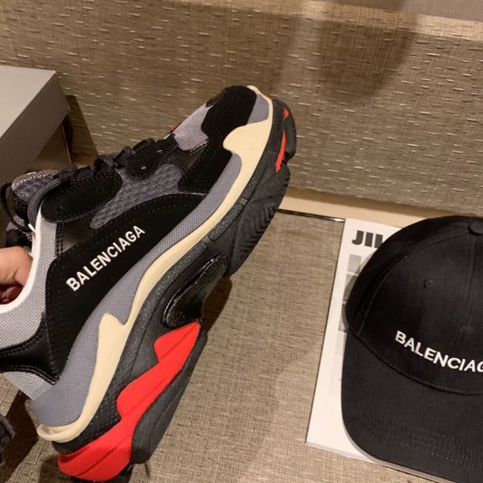 Balenciaga triple-s dad shoes