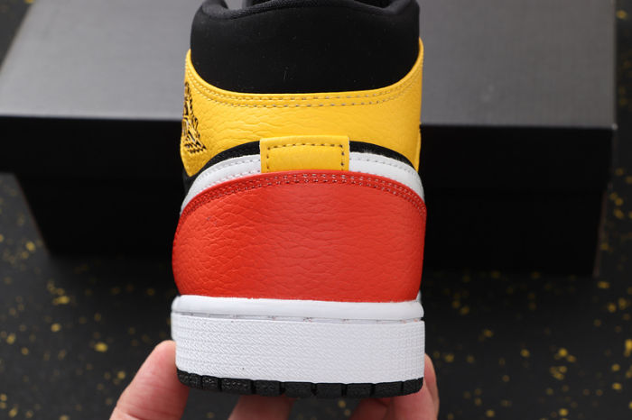 AJ 1 Mid Retro Classics Shoes 852542-087