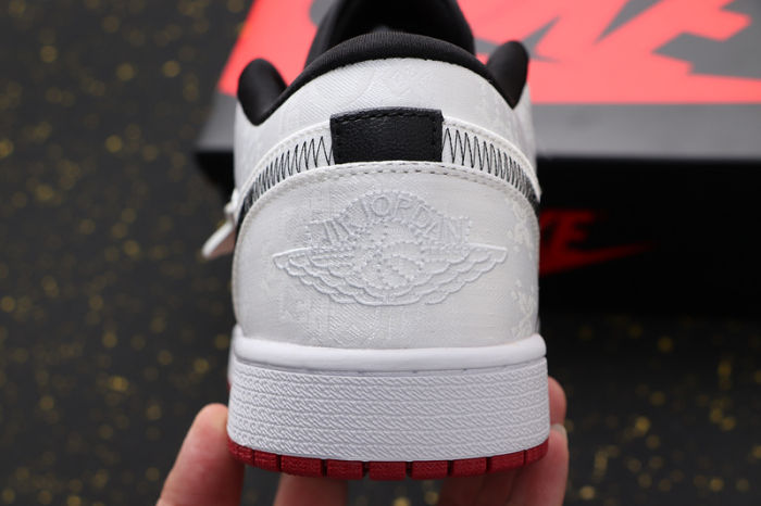 AJ 1 Low Retro Classics Shoes CU2804-100