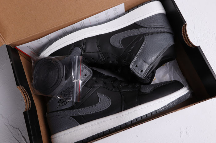 AJ 1 Mid Retro Classics Shoes 554724-041