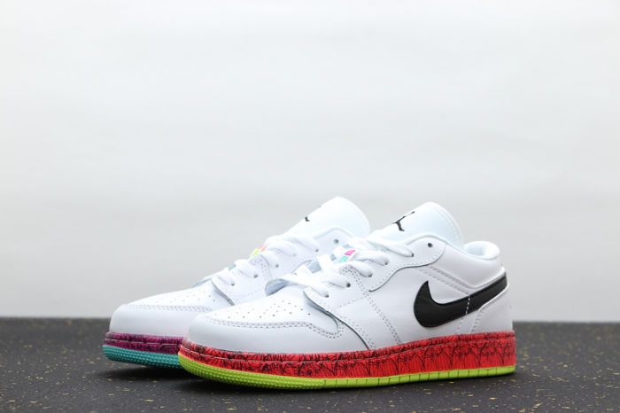 Women's AJ 1 Low Retro Classics Shoes CV9548-100