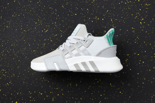 EQT Back ADV