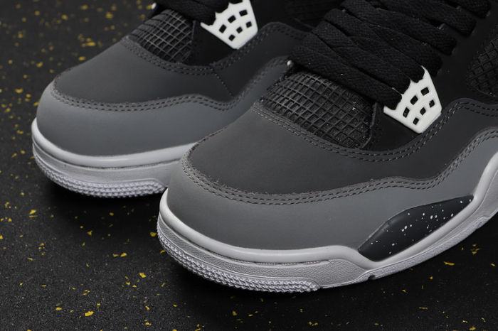 AJ4 Retro Classics Shoes 626969-030