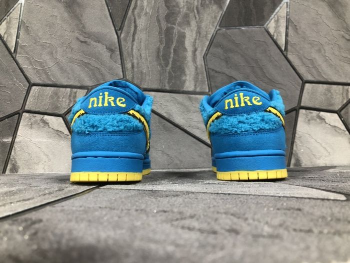 Nike  orange bear ,  green bear  and  yellow bear  color shoes