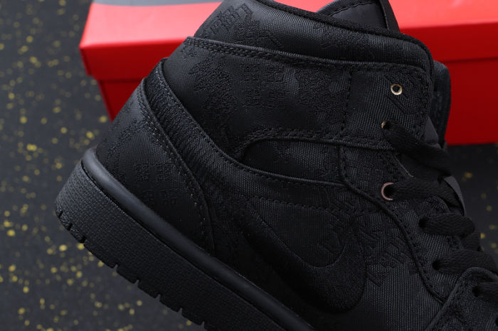 AJ 1 Mid Retro Classics Shoes CU2804-300