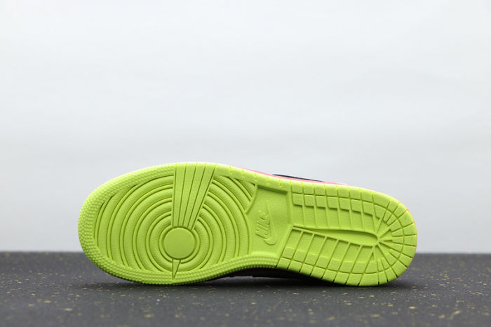 Women's AJ 1 Low Retro Classics Shoes CV9548-100