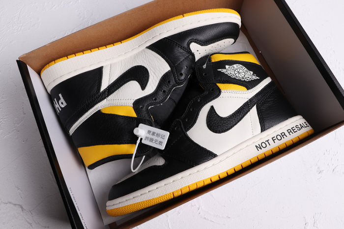 AJ 1 High Retro Classics Shoes 861428-107