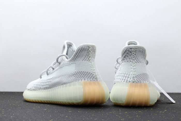 YEEZY BOOST 350 V2