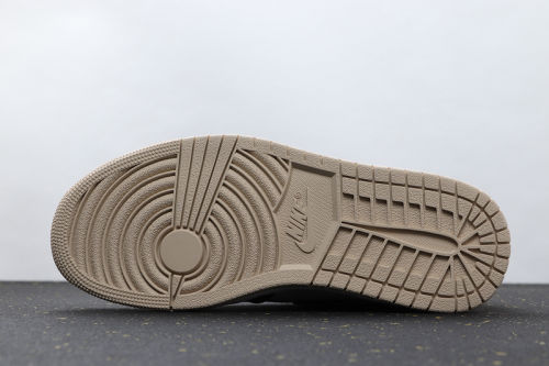 AJ 1 Mid Retro Classics Shoes AQ9131-401