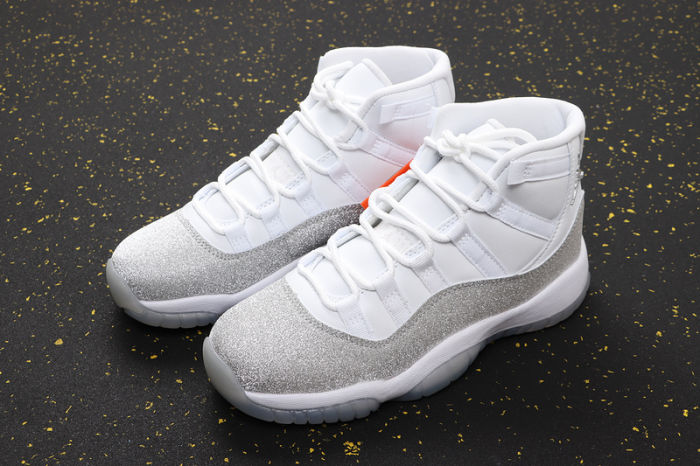 AJ11 Retro Classics Basketball Shoes AR0715-100
