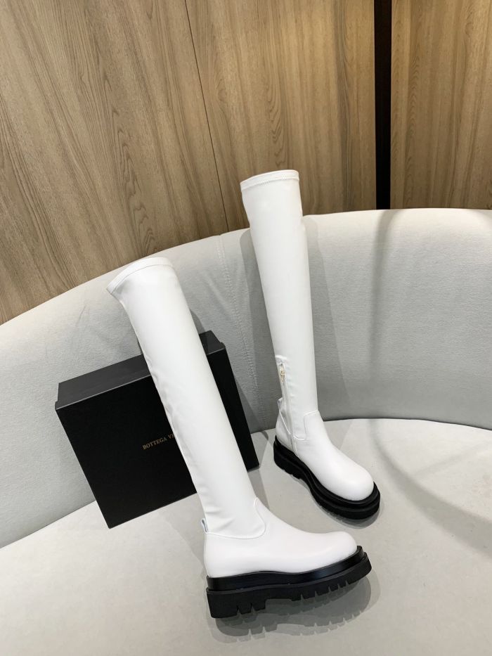 The latest in autumn and winter of 2020-BV stretch boots 2458 net red same style This year's hot item, full of design, these boots have super thin legs, do not want to take off at all, with trousers, shorts, skirts