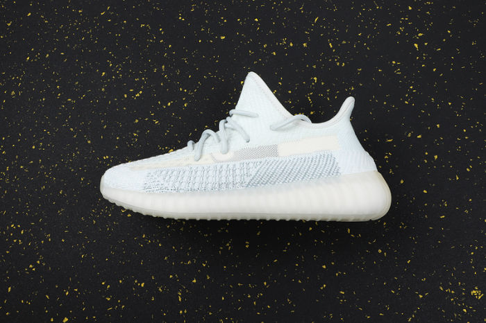 YEEZY BOOST 350 V2