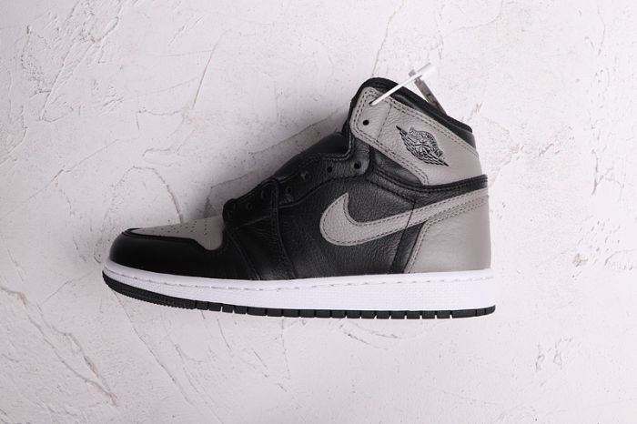 Women's AJ 1 High Retro Classics Shoes 575441-013