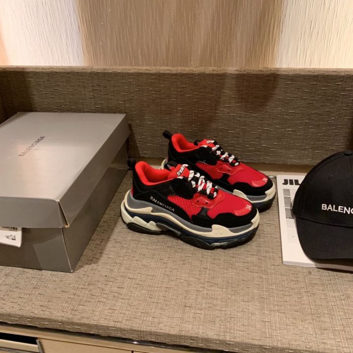Balenciaga triple-s dad shoes