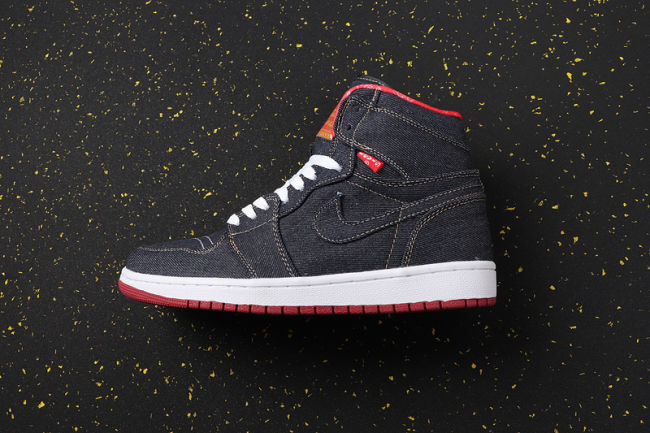 AJ 1 High Retro Classics Shoes 556298-010