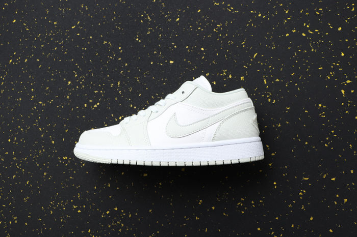 AJ 1 Low Retro Classics Shoes CW1381-003