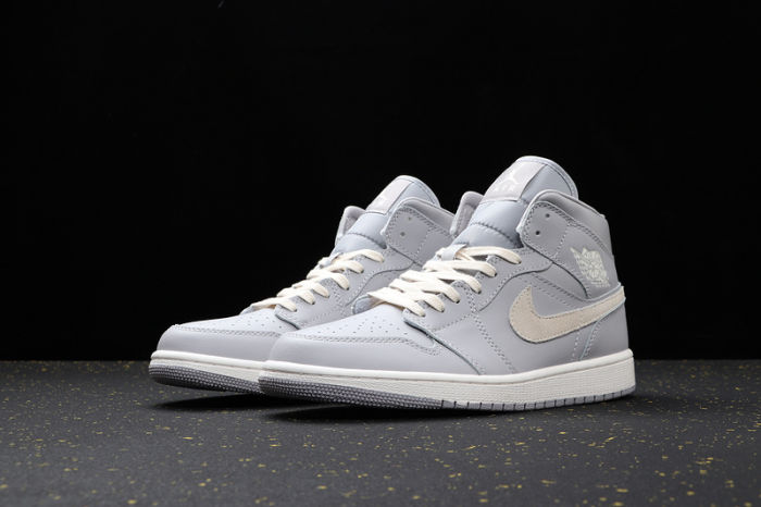 AJ 1 Mid Retro Classics Shoes CD7240-002