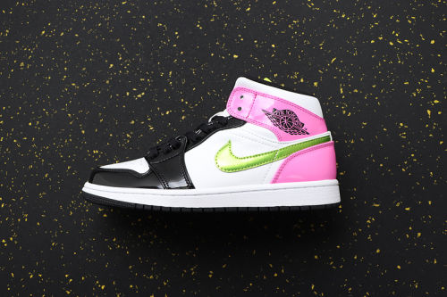 AJ 1 Mid Retro Classics Shoes CZ9834-100