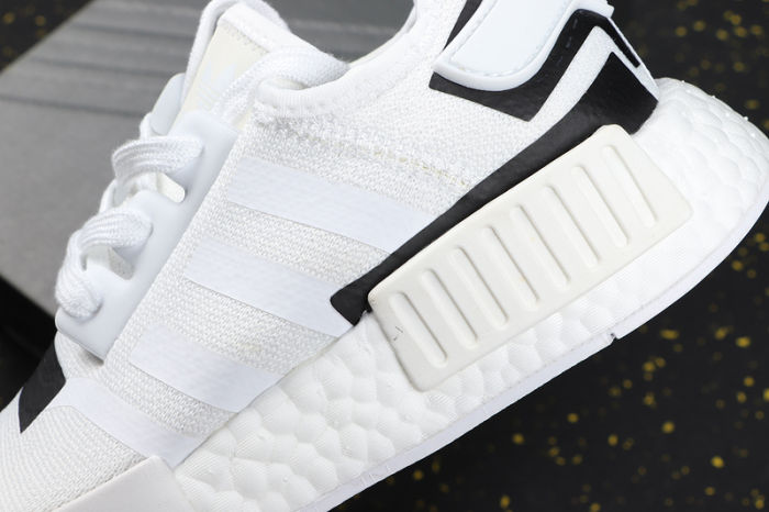 NMD_R1 Boost
