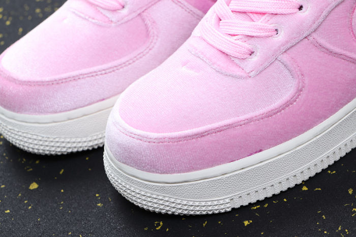WMNS Air Force 1'07 Premium 3