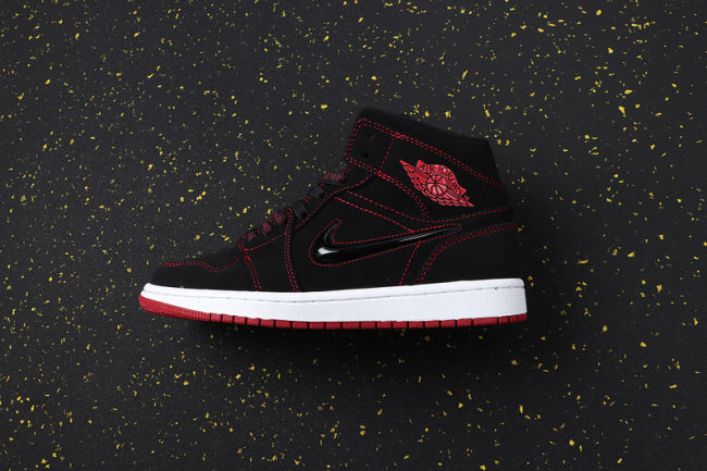 AJ 1 Mid Retro Classics Shoes CK5665-062