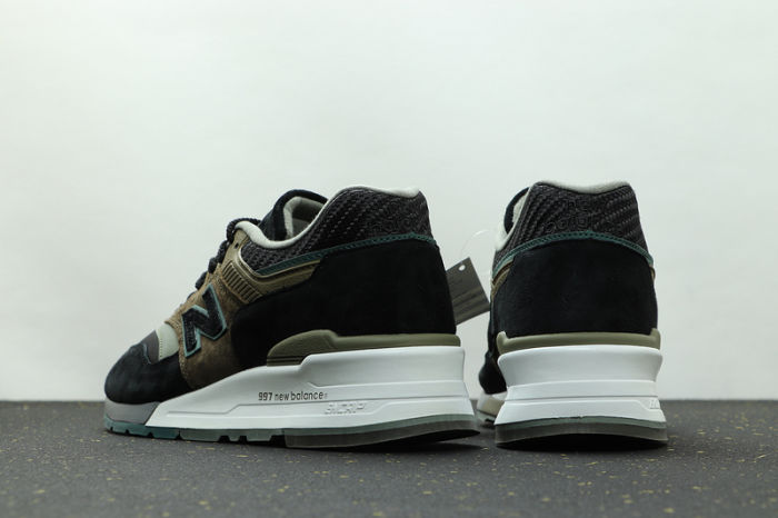 NB997 Classics 003