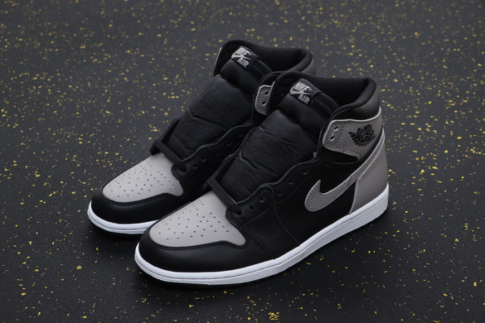 AJ 1 High Retro Classics Shoes 555088-013
