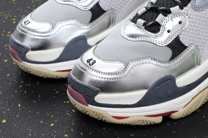 Triple S Classics 4304