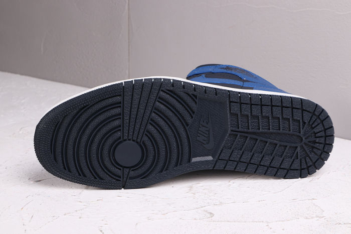 AJ 1 Mid Retro Classics Shoes 554724-402