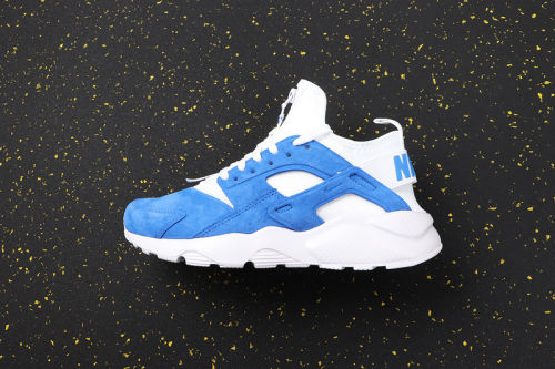 Air Huarache Run 884