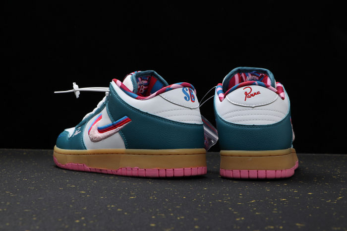 SB Dunk Classics