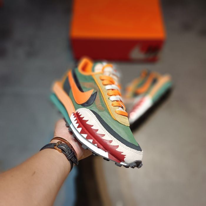 Bape x sacai x Nike tripartite color shoes