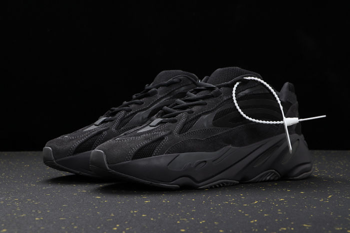 YEEZY BOOST 700
