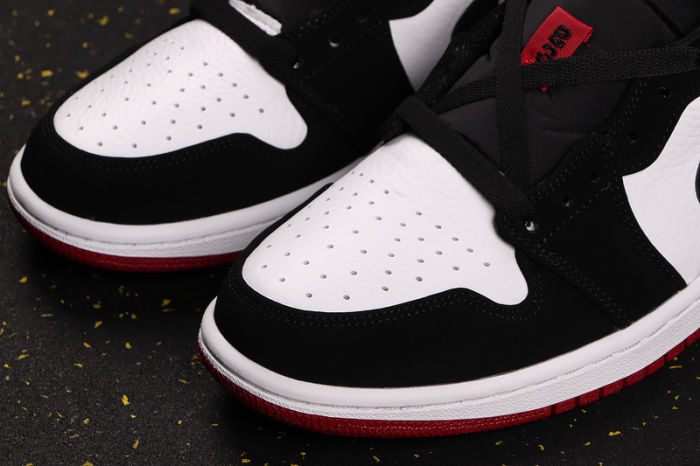 AJ 1 Low Retro Classics Shoes 553558-116