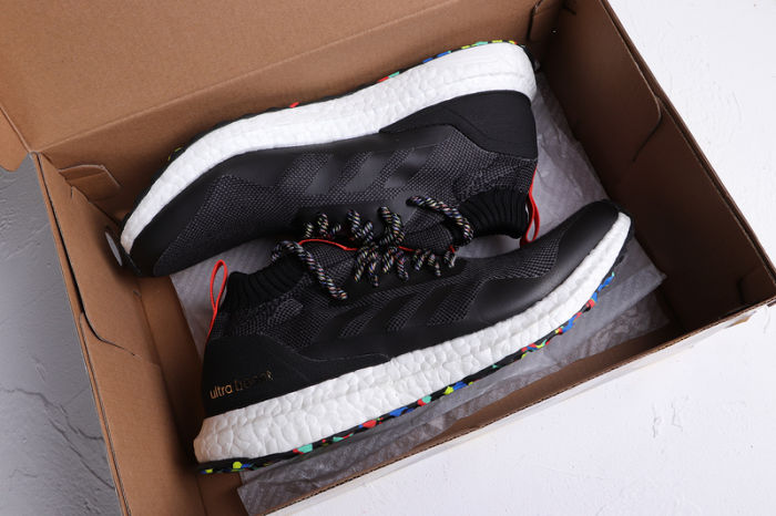 UltraBOOST MID Running