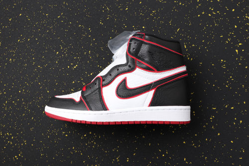 AJ 1 High Retro Classics Shoes 555088-062