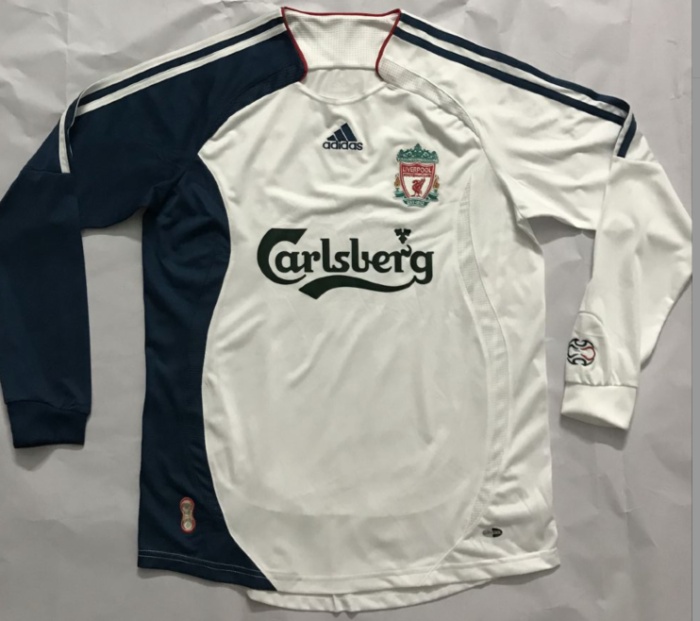 2006 / 2007 Liverpool white Long Sleeve football shirt