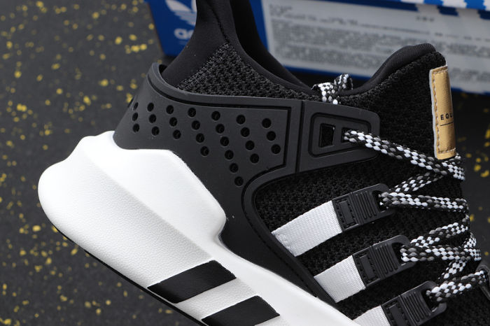 EQT Back ADV