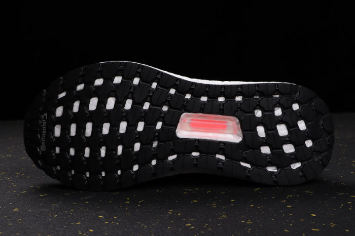 UltraBOOST 19