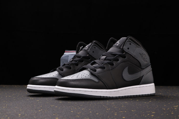 AJ 1 Mid Retro Classics Shoes 554724-041