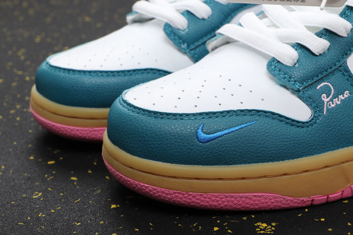 SB Dunk Classics