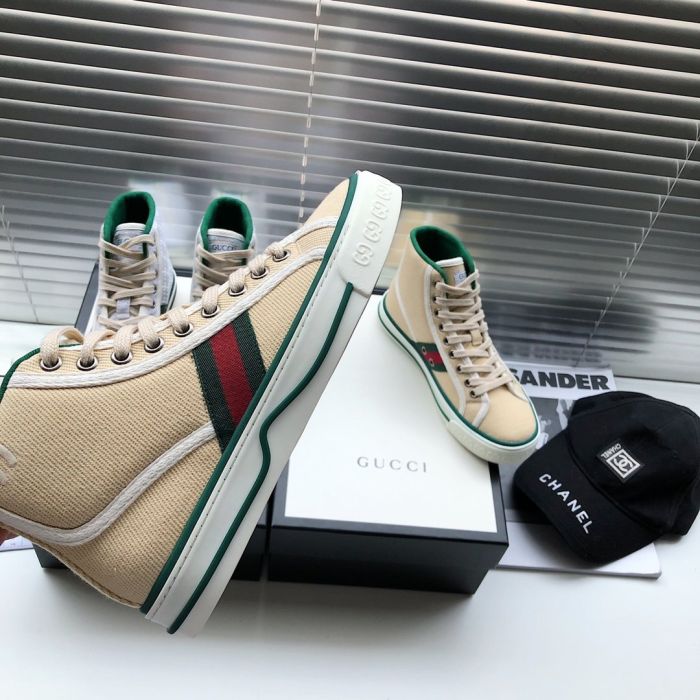 Super quality Gucci shoes, khaki