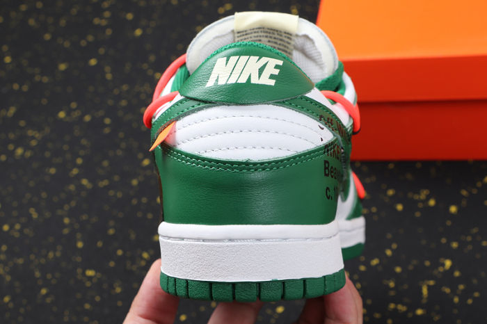 SB Dunk Classics